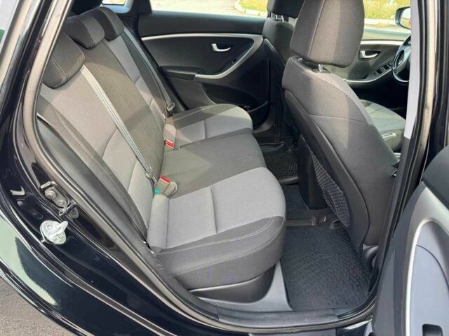 Черный Хендай i30, объемом двигателя 1.6 л и пробегом 105 тыс. км за 8999 $, фото 16 на Automoto.ua