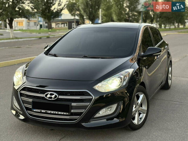 Черный Хендай i30, объемом двигателя 1.59 л и пробегом 158 тыс. км за 8888 $, фото 7 на Automoto.ua