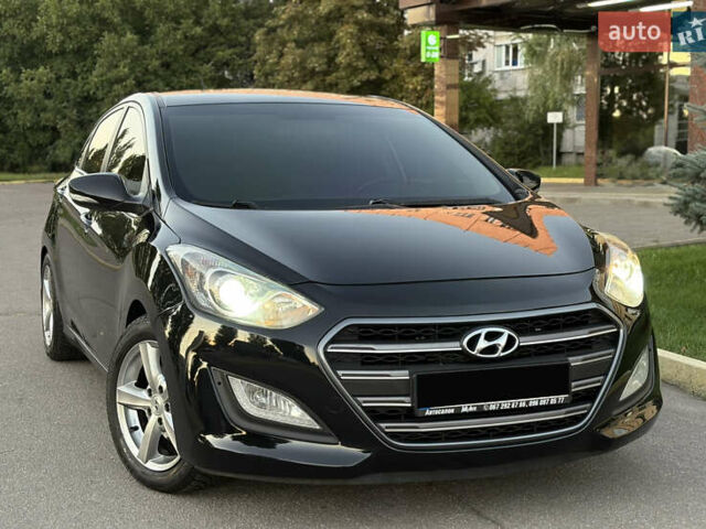Черный Хендай i30, объемом двигателя 1.59 л и пробегом 158 тыс. км за 8888 $, фото 9 на Automoto.ua