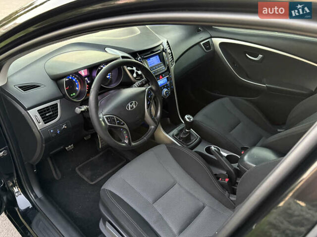 Черный Хендай i30, объемом двигателя 1.59 л и пробегом 158 тыс. км за 8888 $, фото 31 на Automoto.ua