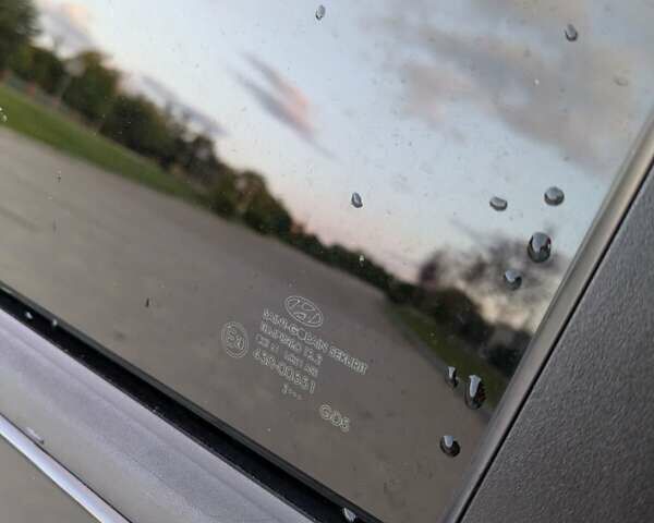 Черный Хендай i30, объемом двигателя 1.4 л и пробегом 138 тыс. км за 8700 $, фото 29 на Automoto.ua