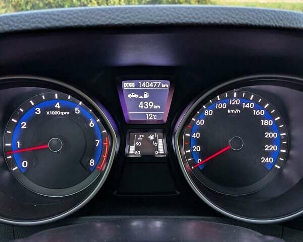 Черный Хендай i30, объемом двигателя 1.4 л и пробегом 138 тыс. км за 8700 $, фото 17 на Automoto.ua