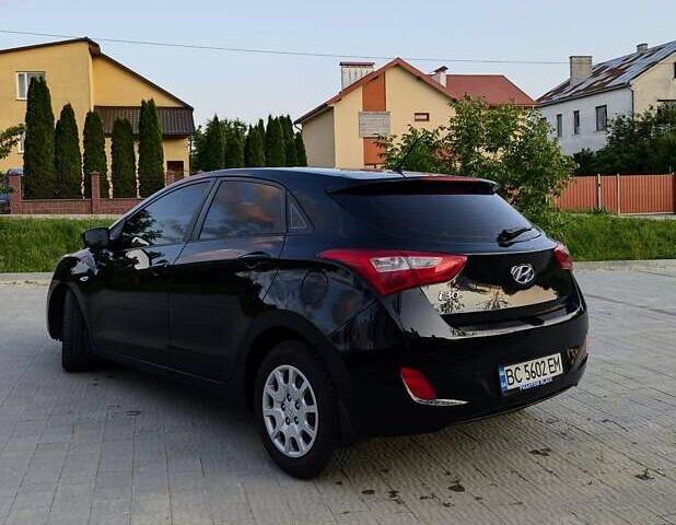 Черный Хендай i30, объемом двигателя 1.4 л и пробегом 138 тыс. км за 8700 $, фото 2 на Automoto.ua