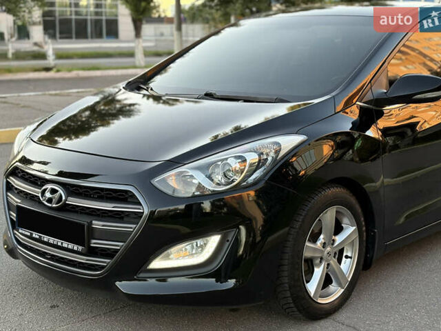 Черный Хендай i30, объемом двигателя 1.59 л и пробегом 158 тыс. км за 8888 $, фото 28 на Automoto.ua