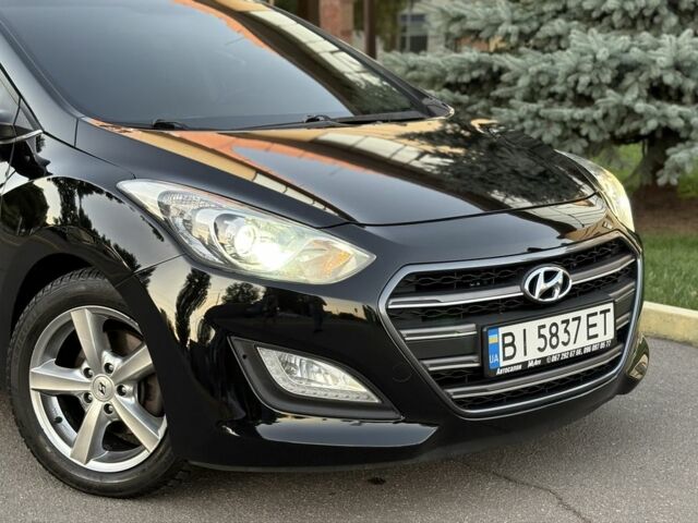 Чорний Хендай i30, об'ємом двигуна 1.6 л та пробігом 160 тис. км за 9777 $, фото 16 на Automoto.ua