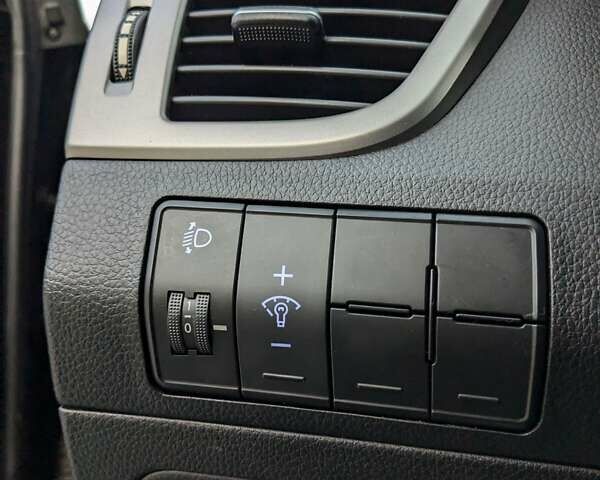 Черный Хендай i30, объемом двигателя 1.4 л и пробегом 138 тыс. км за 8700 $, фото 35 на Automoto.ua