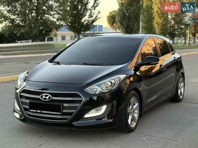Черный Хендай i30, объемом двигателя 1.59 л и пробегом 158 тыс. км за 8888 $, фото 10 на Automoto.ua
