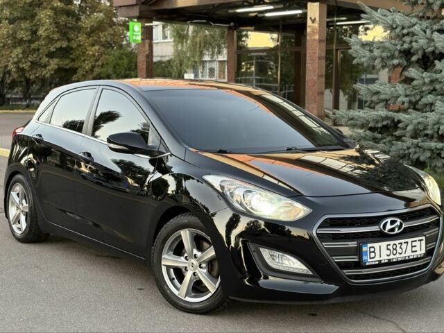 Чорний Хендай i30, об'ємом двигуна 1.6 л та пробігом 160 тис. км за 9777 $, фото 13 на Automoto.ua
