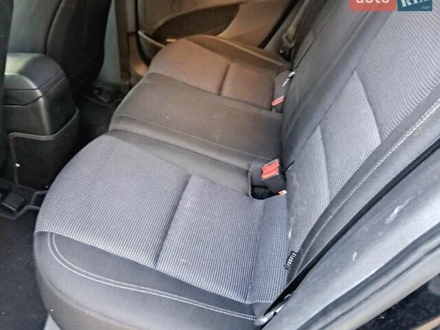 Черный Хендай i30, объемом двигателя 1.59 л и пробегом 102 тыс. км за 6700 $, фото 15 на Automoto.ua