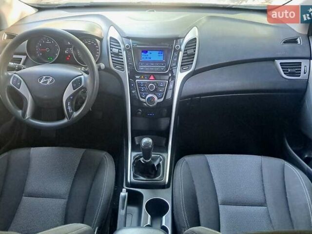 Черный Хендай i30, объемом двигателя 1.59 л и пробегом 102 тыс. км за 6700 $, фото 20 на Automoto.ua