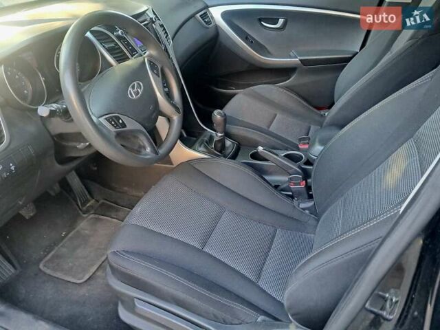 Черный Хендай i30, объемом двигателя 1.59 л и пробегом 102 тыс. км за 6700 $, фото 16 на Automoto.ua