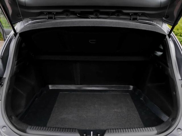 Черный Хендай i30, объемом двигателя 1.6 л и пробегом 109 тыс. км за 8000 $, фото 8 на Automoto.ua