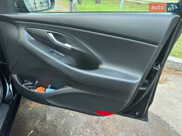 Черный Хендай i30, объемом двигателя 1.6 л и пробегом 66 тыс. км за 12800 $, фото 31 на Automoto.ua