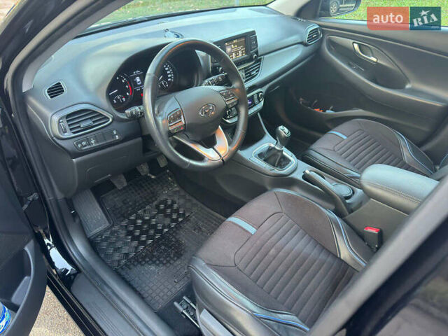 Черный Хендай i30, объемом двигателя 1.6 л и пробегом 66 тыс. км за 12800 $, фото 22 на Automoto.ua