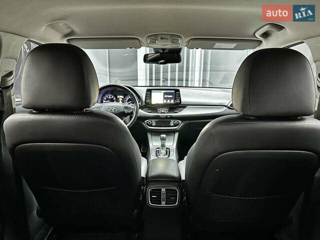 Черный Хендай i30, объемом двигателя 1.4 л и пробегом 97 тыс. км за 15300 $, фото 22 на Automoto.ua