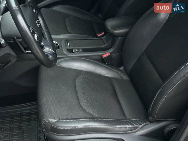 Черный Хендай i30, объемом двигателя 1.4 л и пробегом 97 тыс. км за 15300 $, фото 43 на Automoto.ua