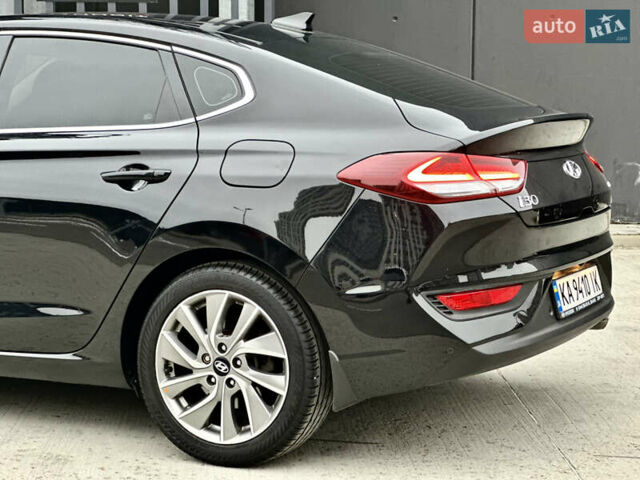 Черный Хендай i30, объемом двигателя 1.4 л и пробегом 97 тыс. км за 15300 $, фото 8 на Automoto.ua