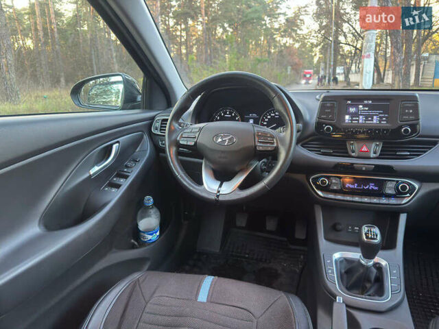 Черный Хендай i30, объемом двигателя 1.6 л и пробегом 66 тыс. км за 12800 $, фото 23 на Automoto.ua