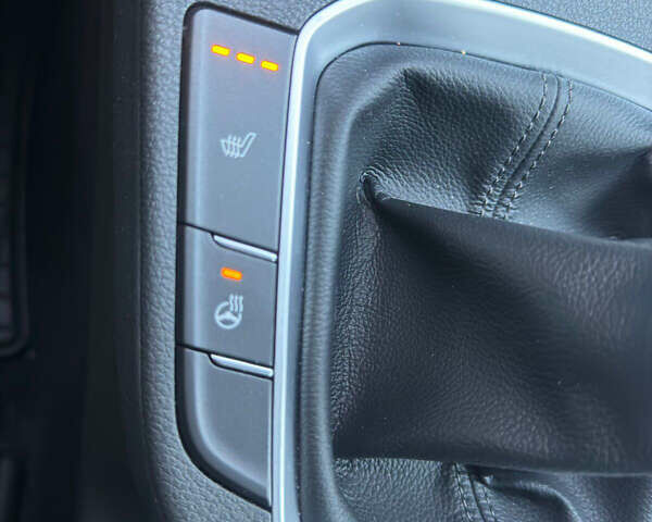 Черный Хендай i30, объемом двигателя 1.6 л и пробегом 66 тыс. км за 12800 $, фото 19 на Automoto.ua