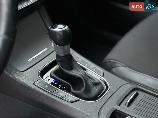 Черный Хендай i30, объемом двигателя 1.4 л и пробегом 97 тыс. км за 15300 $, фото 44 на Automoto.ua