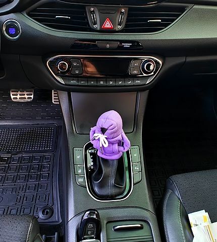 Черный Хендай i30, объемом двигателя 1.4 л и пробегом 97 тыс. км за 14500 $, фото 9 на Automoto.ua