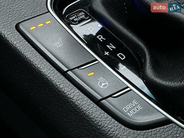 Черный Хендай i30, объемом двигателя 1.4 л и пробегом 97 тыс. км за 15300 $, фото 3 на Automoto.ua