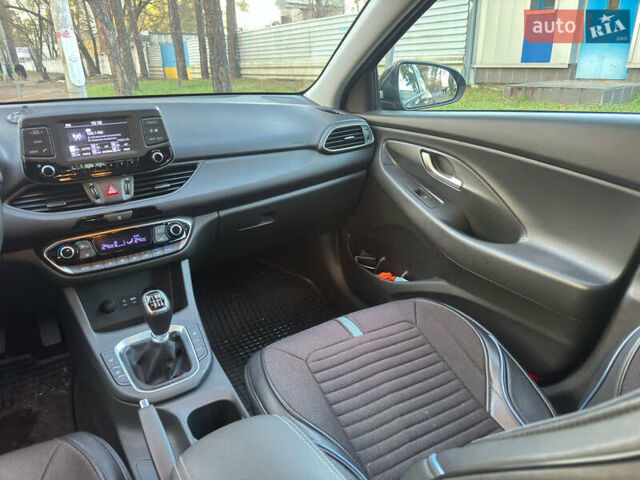 Черный Хендай i30, объемом двигателя 1.6 л и пробегом 66 тыс. км за 12800 $, фото 35 на Automoto.ua