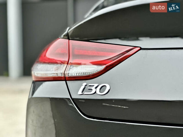 Черный Хендай i30, объемом двигателя 1.4 л и пробегом 97 тыс. км за 15300 $, фото 18 на Automoto.ua