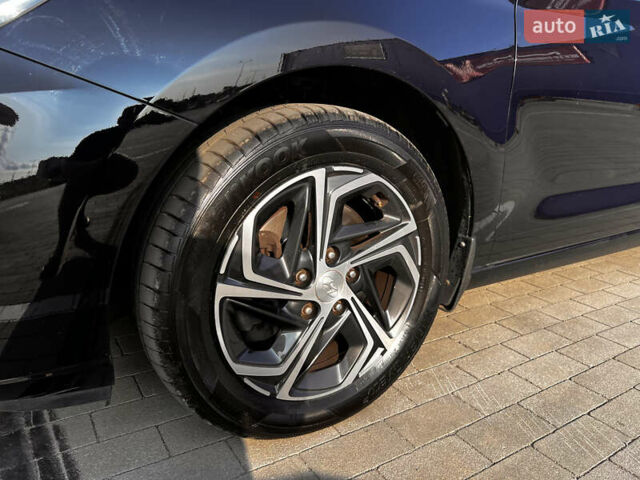 Черный Хендай i30, объемом двигателя 1.5 л и пробегом 21 тыс. км за 17300 $, фото 13 на Automoto.ua