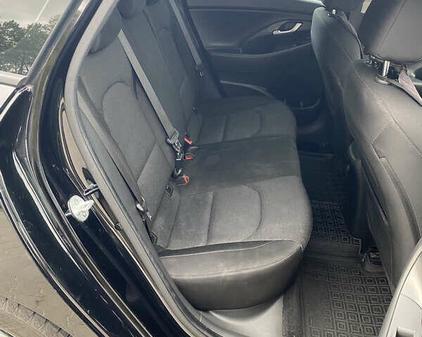 Черный Хендай i30, объемом двигателя 1.5 л и пробегом 171 тыс. км за 16800 $, фото 9 на Automoto.ua