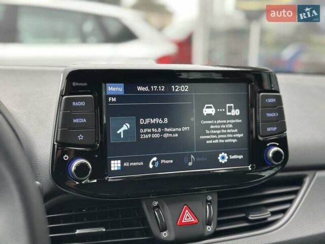 Черный Хендай i30, объемом двигателя 1.5 л и пробегом 50 тыс. км за 16900 $, фото 31 на Automoto.ua