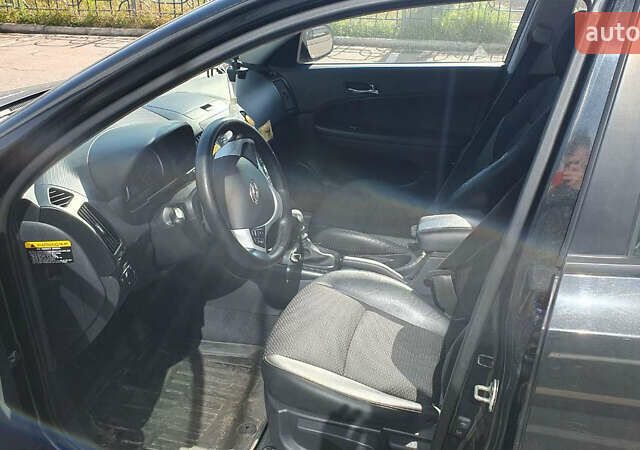 Черный Хендай i30, объемом двигателя 1.6 л и пробегом 228 тыс. км за 5200 $, фото 31 на Automoto.ua