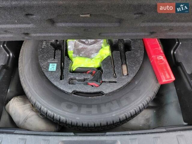 Черный Хендай i30, объемом двигателя 1.59 л и пробегом 198 тыс. км за 6400 $, фото 11 на Automoto.ua