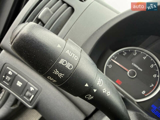 Черный Хендай i30, объемом двигателя 1.6 л и пробегом 169 тыс. км за 6150 $, фото 18 на Automoto.ua