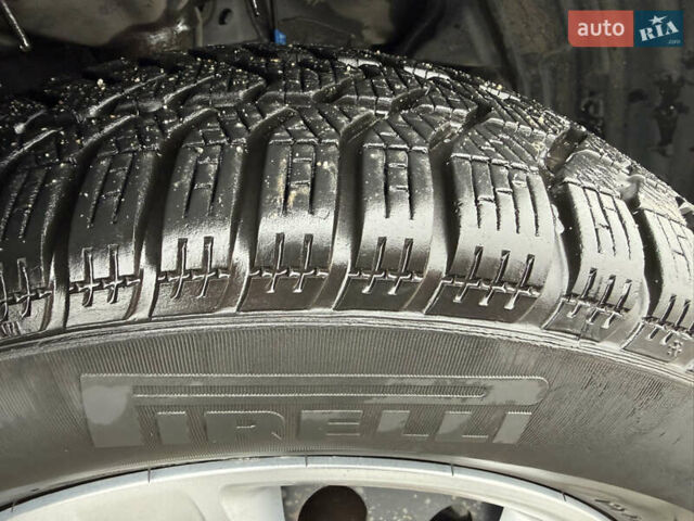 Черный Хендай i30, объемом двигателя 1.6 л и пробегом 169 тыс. км за 6150 $, фото 30 на Automoto.ua