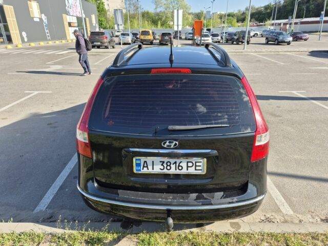 Хендай i30 2008 у Каневе на Automoto.ua Чорний Хендай i30, об'ємом двигуна 1.6 л та пробігом 230 тис. км за 5200 $, фото 4 на Automoto.ua