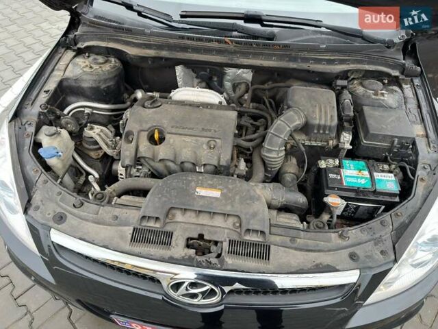 Черный Хендай i30, объемом двигателя 1.6 л и пробегом 169 тыс. км за 6150 $, фото 29 на Automoto.ua