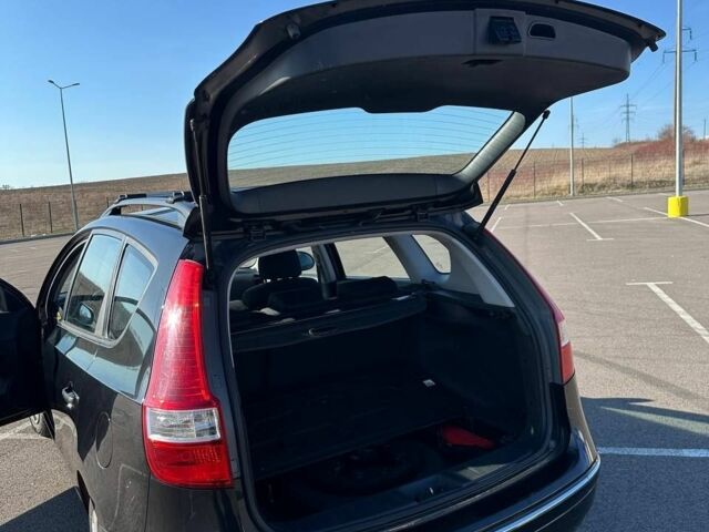 Черный Хендай i30, объемом двигателя 0 л и пробегом 201 тыс. км за 6750 $, фото 7 на Automoto.ua