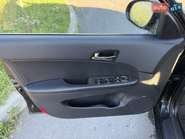 Чорний Хендай i30, об'ємом двигуна 0 л та пробігом 139 тис. км за 7500 $, фото 16 на Automoto.ua