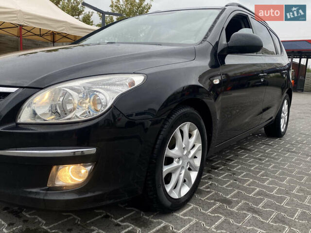 Черный Хендай i30, объемом двигателя 1.58 л и пробегом 341 тыс. км за 6200 $, фото 22 на Automoto.ua