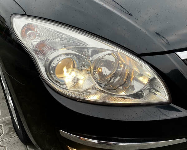 Черный Хендай i30, объемом двигателя 1.58 л и пробегом 341 тыс. км за 6200 $, фото 9 на Automoto.ua