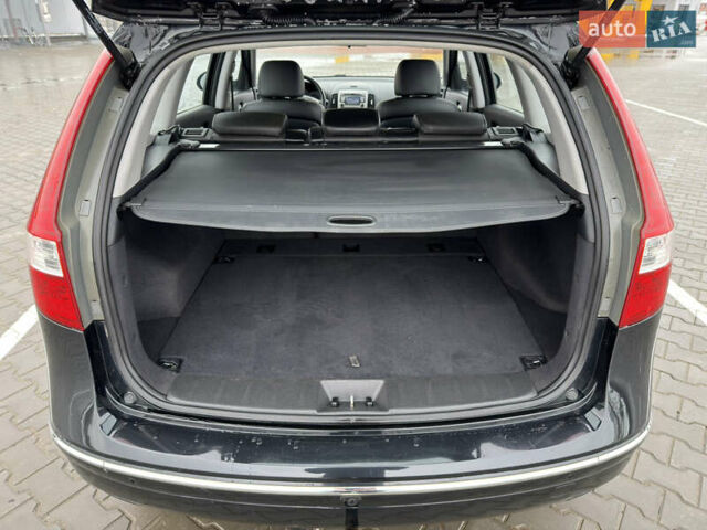 Черный Хендай i30, объемом двигателя 1.6 л и пробегом 169 тыс. км за 6150 $, фото 25 на Automoto.ua