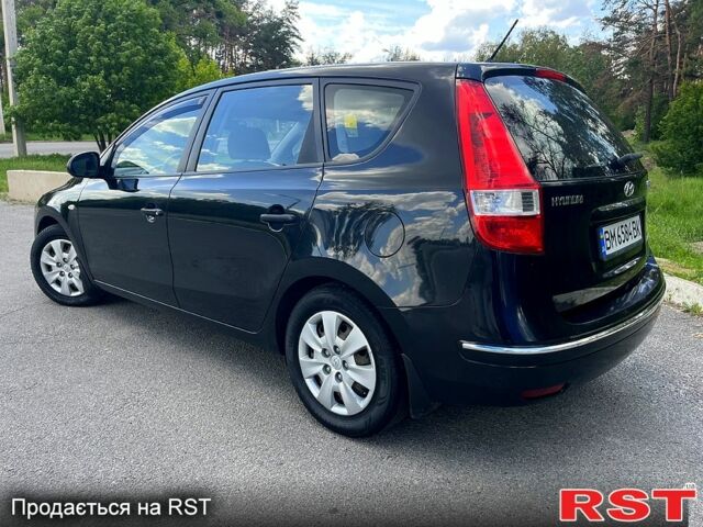 Черный Хендай i30, объемом двигателя 1.6 л и пробегом 198 тыс. км за 6800 $, фото 3 на Automoto.ua