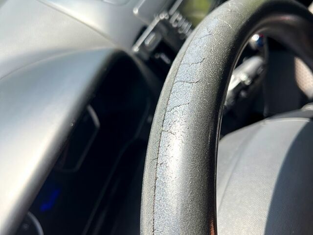 Черный Хендай i30, объемом двигателя 1.6 л и пробегом 198 тыс. км за 6800 $, фото 10 на Automoto.ua