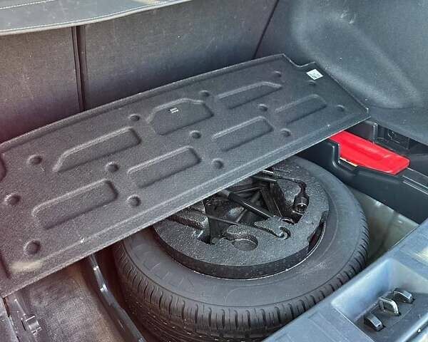 Черный Хендай i30, объемом двигателя 1.6 л и пробегом 194 тыс. км за 6750 $, фото 15 на Automoto.ua