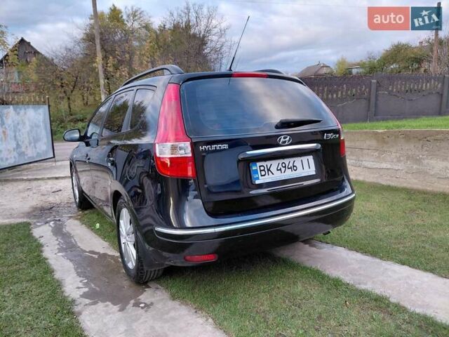 Черный Хендай i30, объемом двигателя 1.59 л и пробегом 198 тыс. км за 6400 $, фото 5 на Automoto.ua