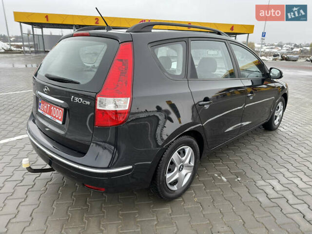 Черный Хендай i30, объемом двигателя 1.6 л и пробегом 169 тыс. км за 6150 $, фото 6 на Automoto.ua