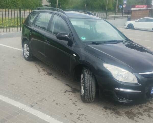 Чорний Хендай i30, об'ємом двигуна 1.58 л та пробігом 244 тис. км за 6300 $, фото 3 на Automoto.ua