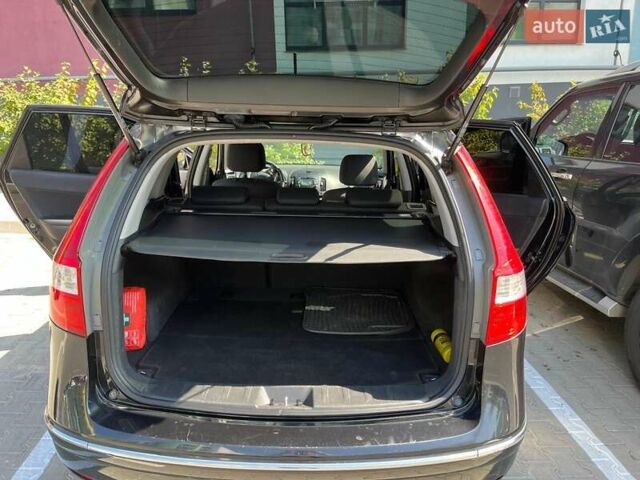 Черный Хендай i30, объемом двигателя 1.58 л и пробегом 234 тыс. км за 5650 $, фото 13 на Automoto.ua
