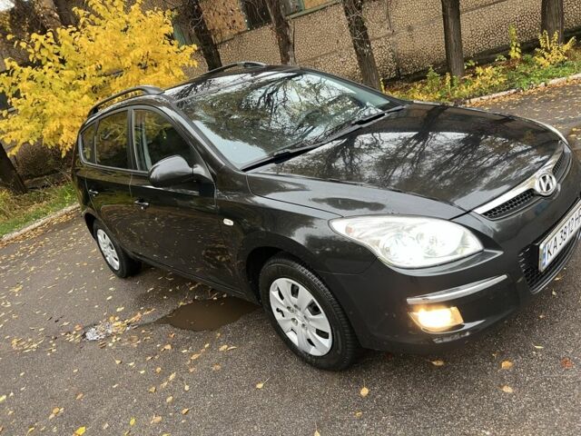 Хендай i30 2008 в Кривом Роге на Automoto.ua Черный Хендай i30, объемом двигателя 1.6 л и пробегом 235 тыс. км за 6200 $, фото 4 на Automoto.ua